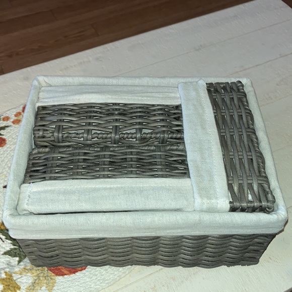 4!! All fit into one easy way to mail! So many uses~ 4 great matching baskets! - Picture 9 of 9